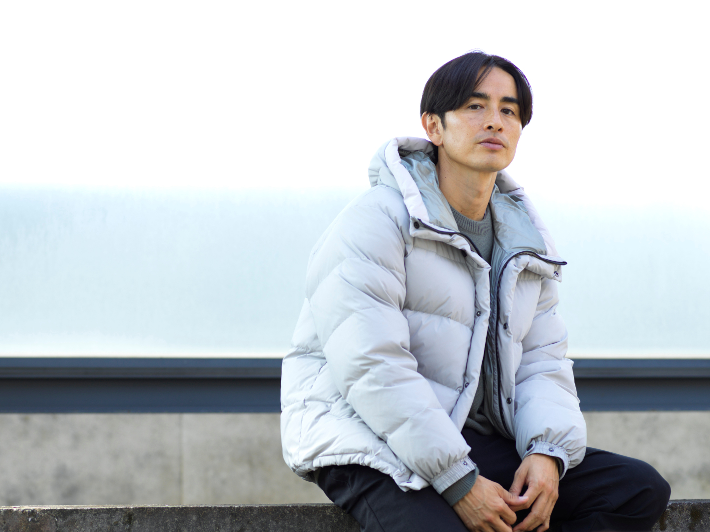 Shogoさんをモデルに撮影したMEN’S MELROSE 2023 WINTER LOOKのビジュアルより。