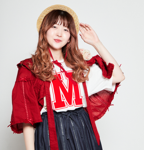 Style worn by MELROSE STAFF