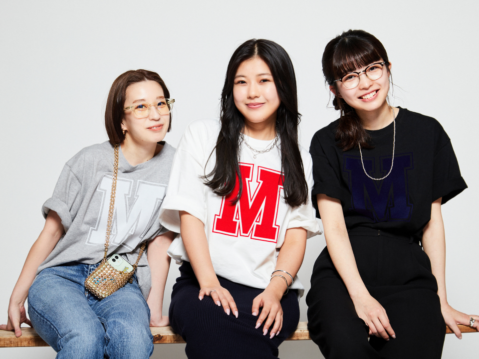 Style worn by MELROSE STAFF