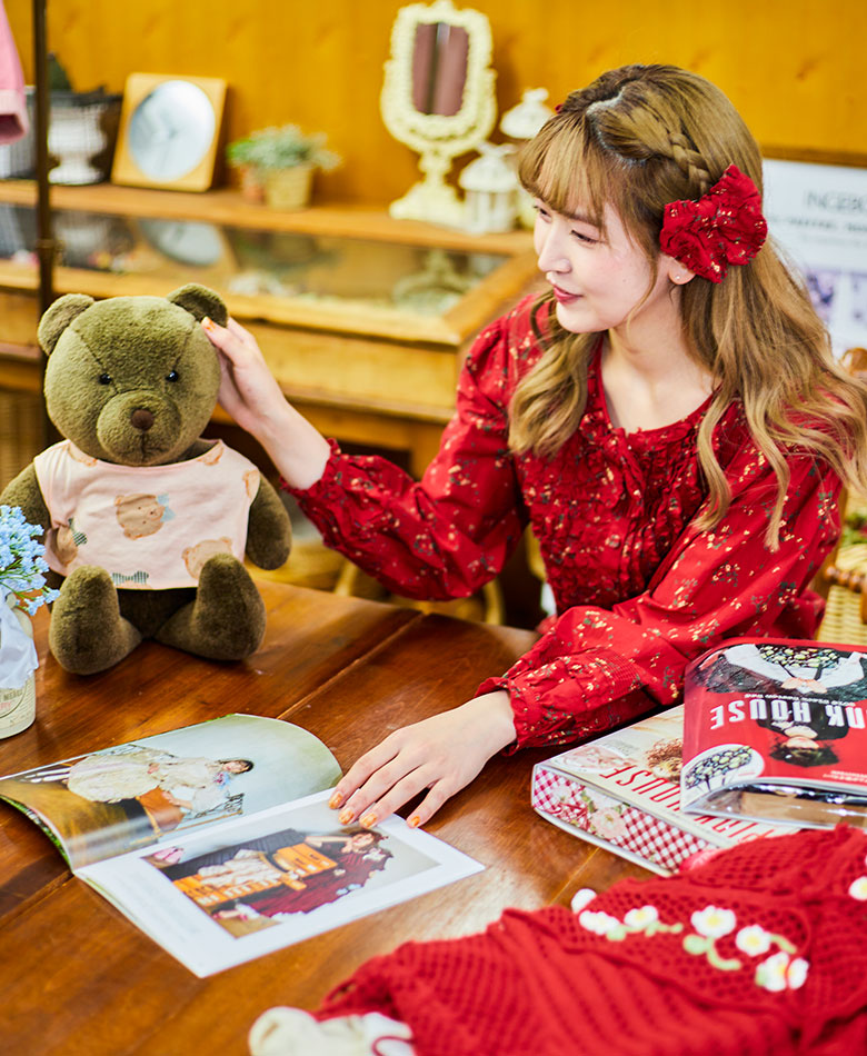 ピンクハウス メルローズ★トレーナー オリジナルチェック ワッペンいっぱい♪ 2022年製 緑系 z5232